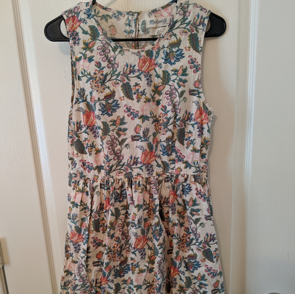 Madewell Linen floral fit and flare with POCKETS!
